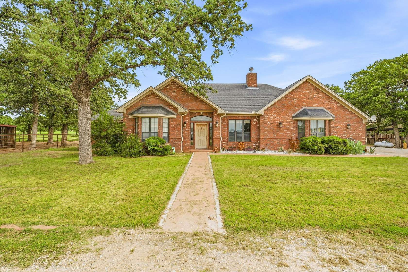 13.7 Acres of Land with Home for Sale in Bluff Dale, Texas