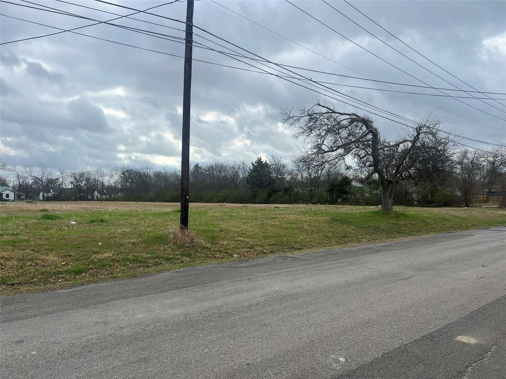 3 Acres of Residential Land for Sale in Bonham, Texas