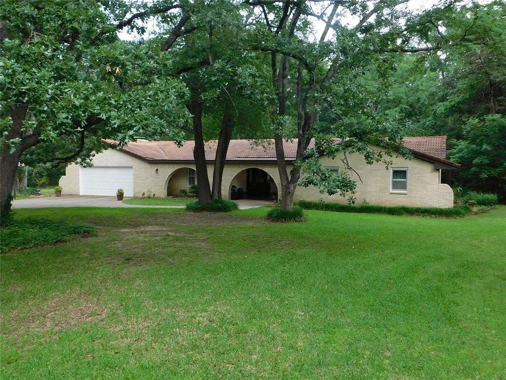 6 Acres of Land with Home for Sale in Bonham, Texas