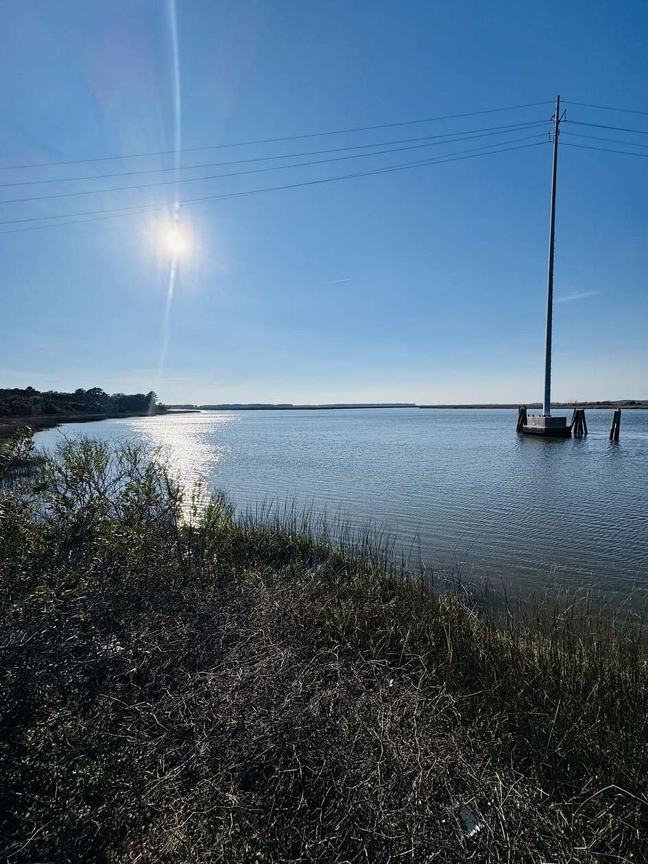 10 Acres of Residential Land for Sale in Edisto Island, South Carolina