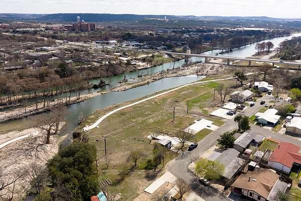 1.1 Acres of Residential Land for Sale in Kerrville, Texas