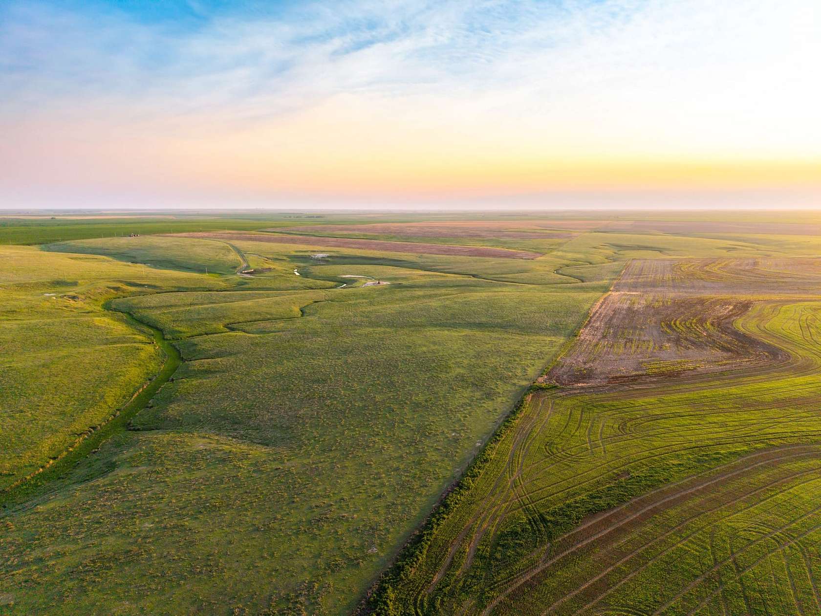 468 Acres of Land for Sale in Quinter, Kansas