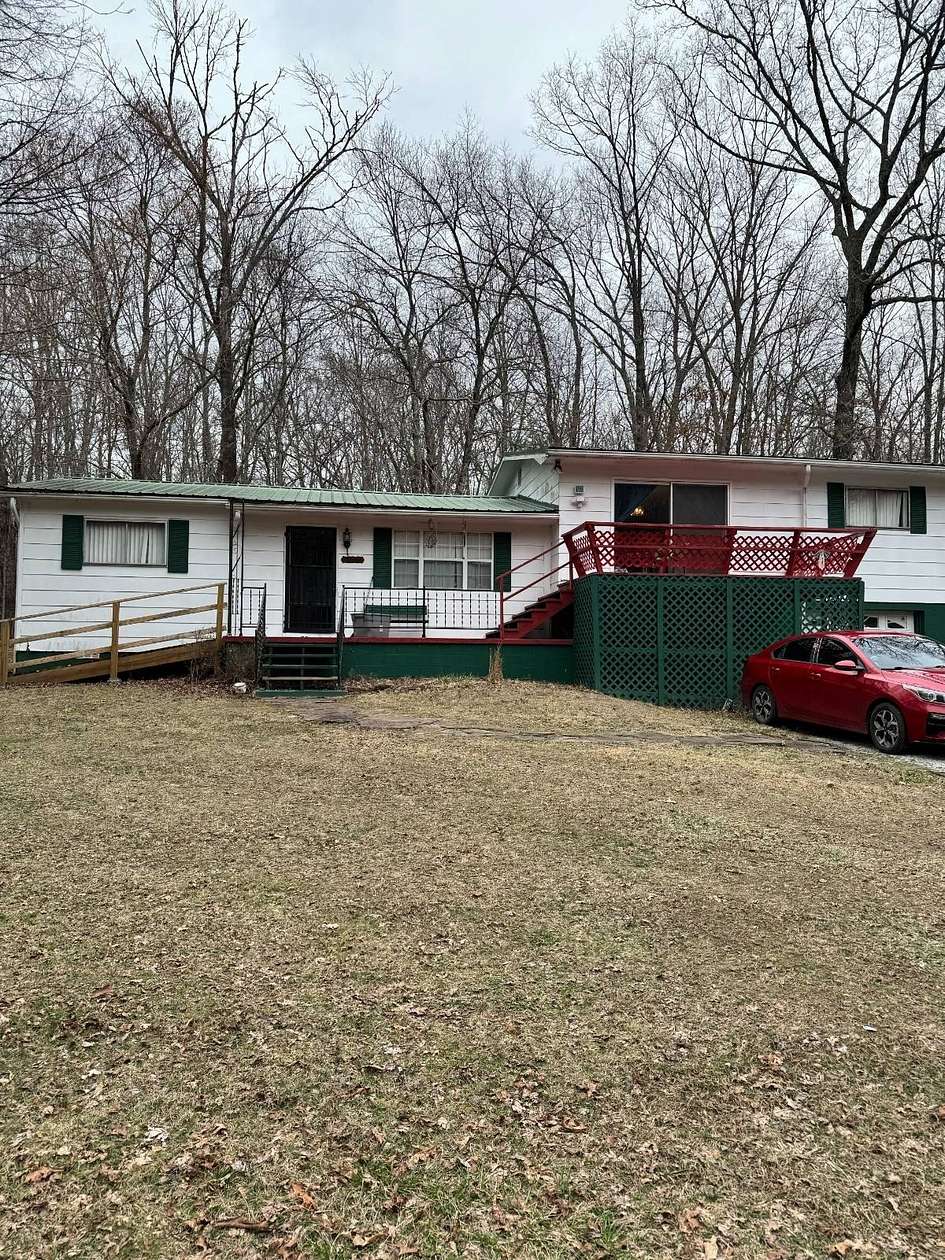 2.5 Acres of Land with Home for Sale in Rockwood, Tennessee