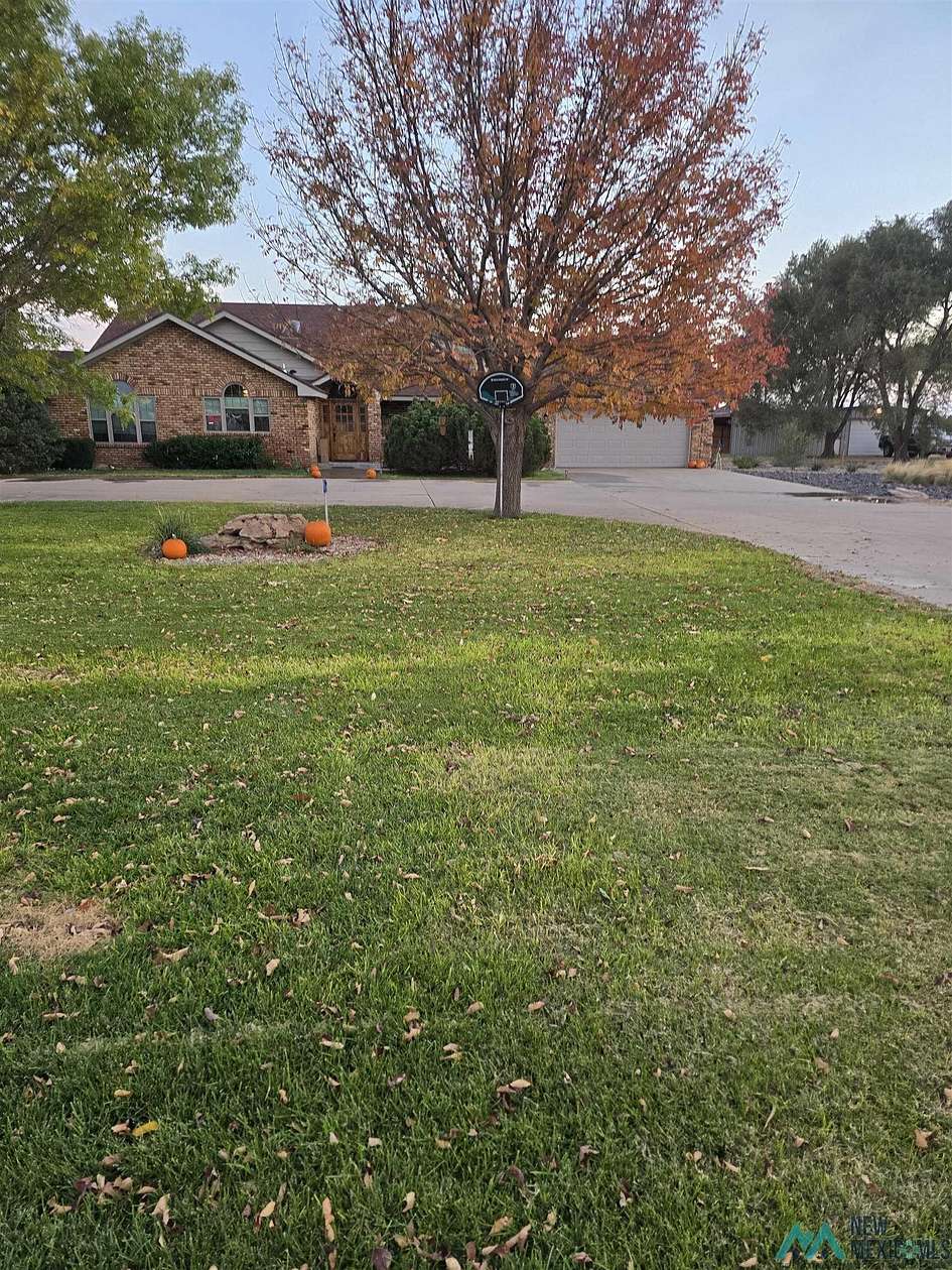 2.49 Acres of Land with Home for Sale in Clovis, New Mexico