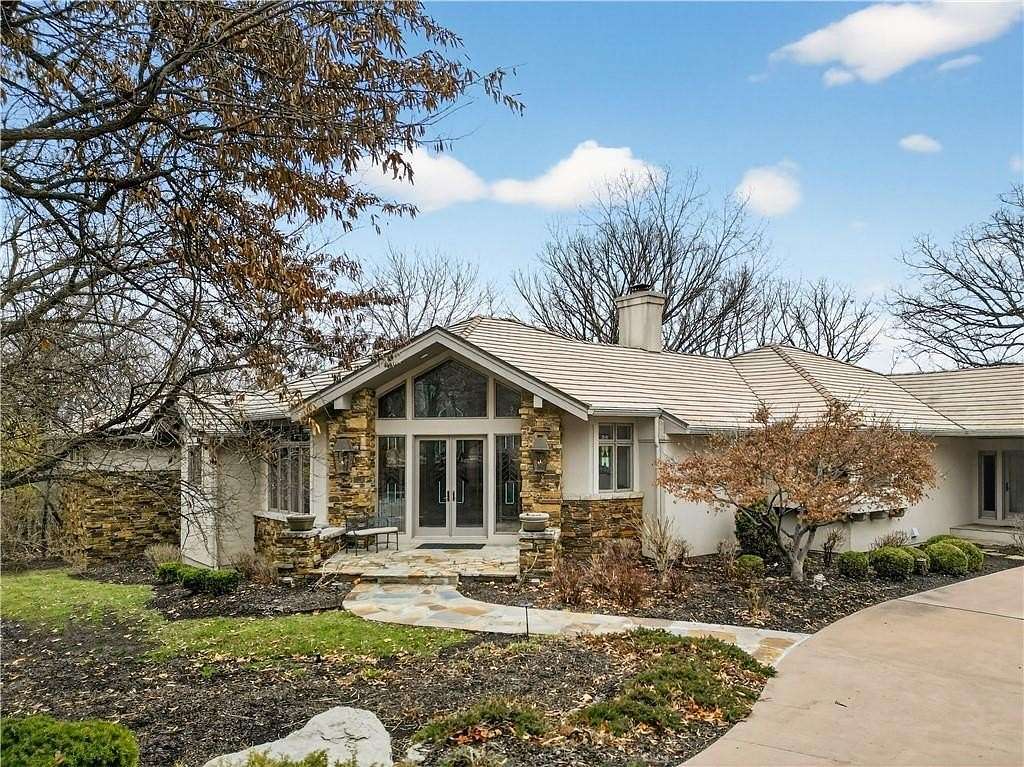 1.5 Acres of Land with Home for Sale in Leawood, Kansas