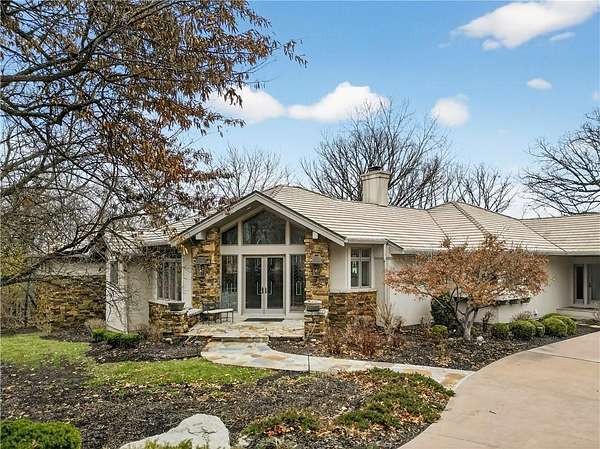 1.5 Acres of Land with Home for Sale in Leawood, Kansas