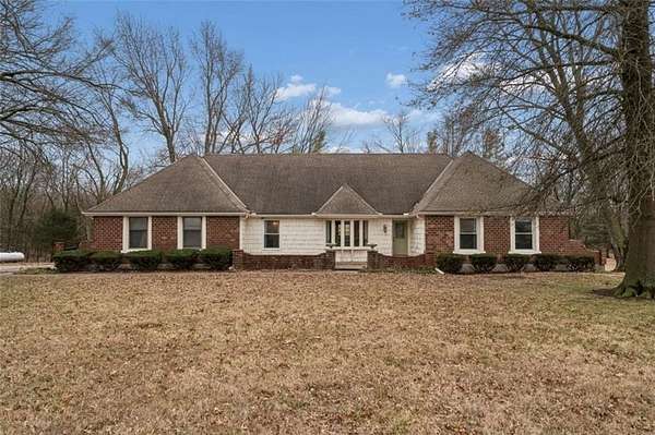 9 Acres of Land with Home for Sale in Spring Hill, Kansas