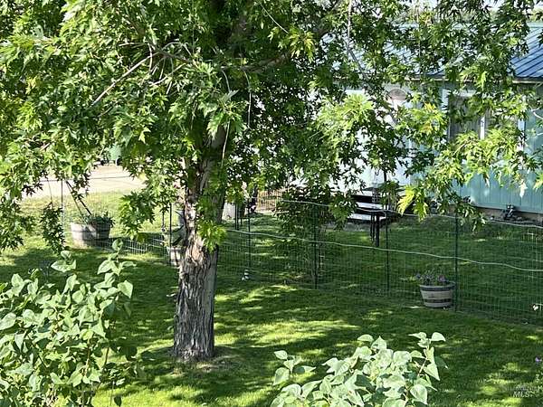 9.37 Acres of Land for Sale in Parma, Idaho