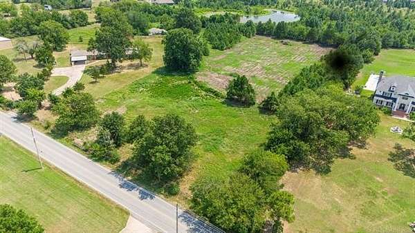 2.5 Acres of Residential Land for Sale in Owasso, Oklahoma