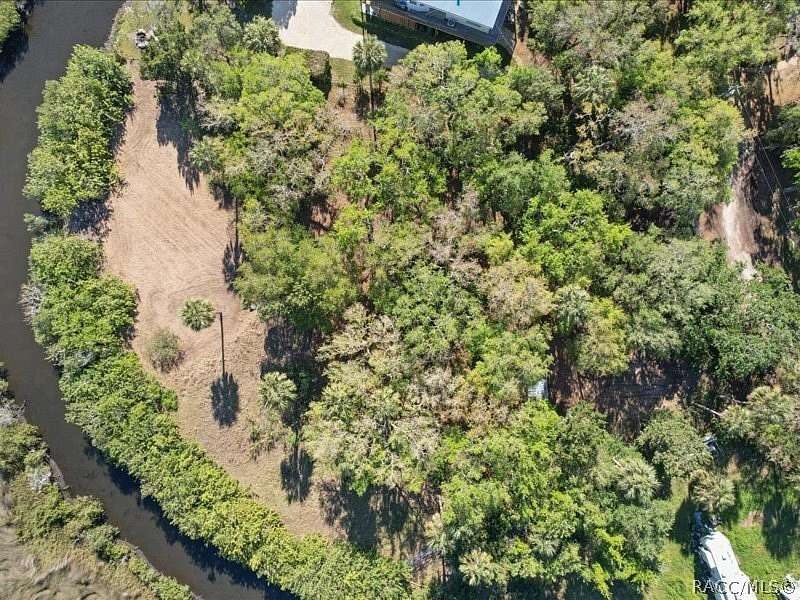 1 Acre of Residential Land for Sale in Crystal River, Florida