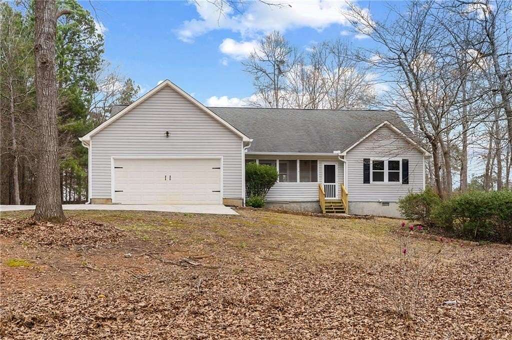 1.77 Acres of Land with Home for Sale in Milledgeville, Georgia