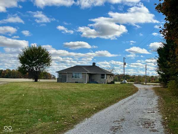 1.55 Acres of Land with Home for Sale in Lizton, Indiana
