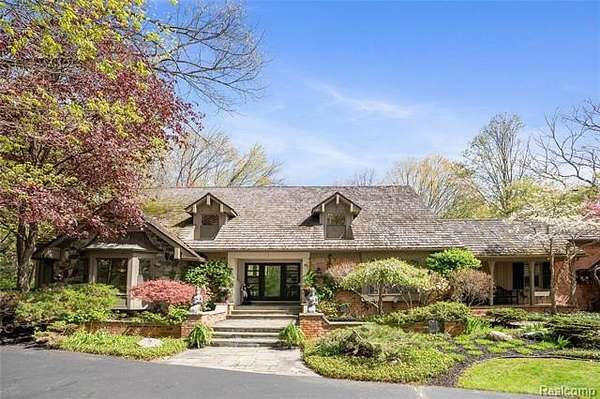 1.88 Acres of Land with Home for Sale in Southfield Township, Michigan