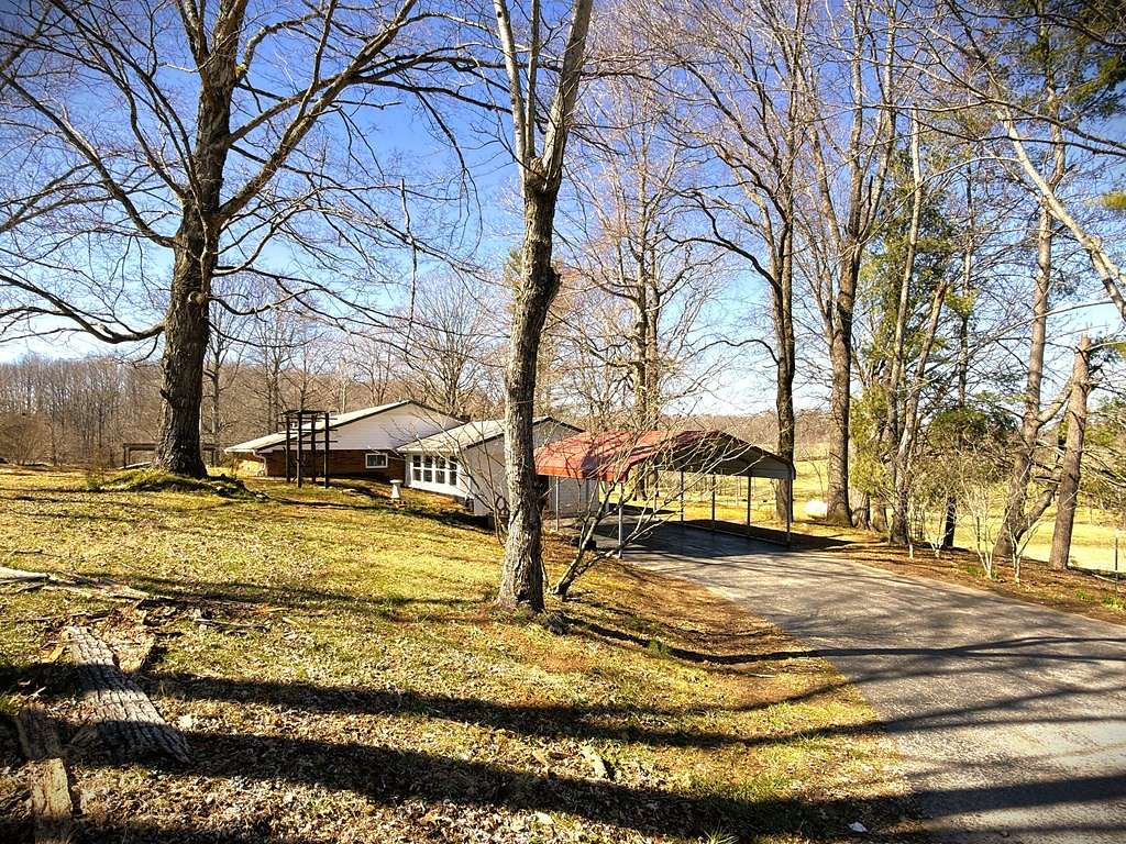 5.2 Acres of Land with Home for Sale in Monroe, Tennessee