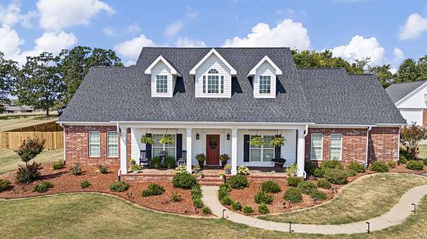 4.38 Acres of Land with Home for Sale in Greenbrier, Arkansas