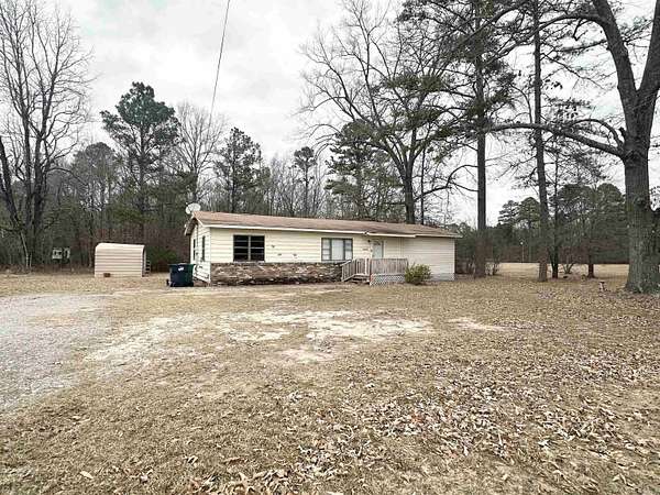 0.49 Acres of Land with Home for Sale in Pine Bluff, Arkansas