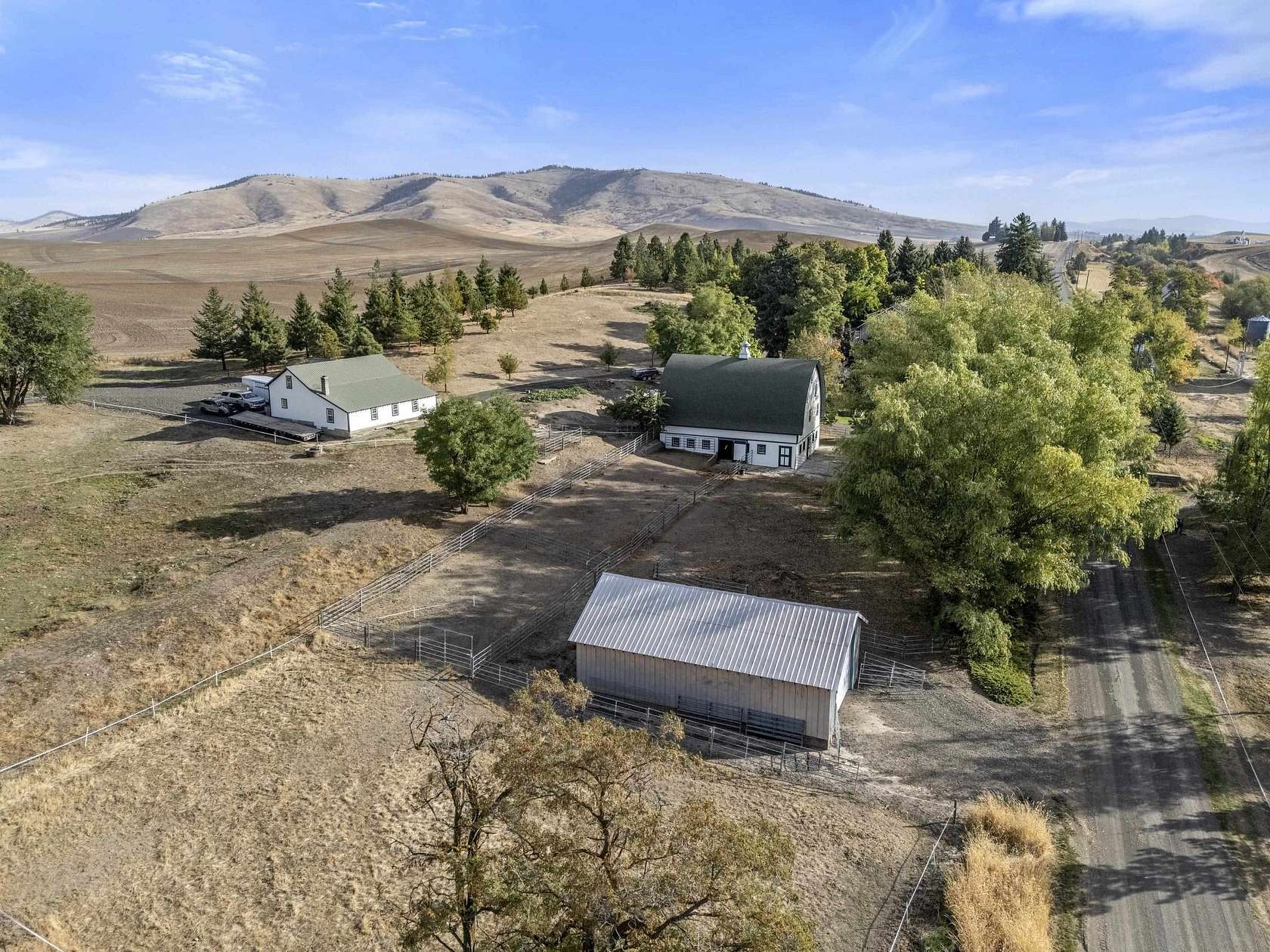 14.9 Acres of Land with Home for Sale in Tekoa, Washington