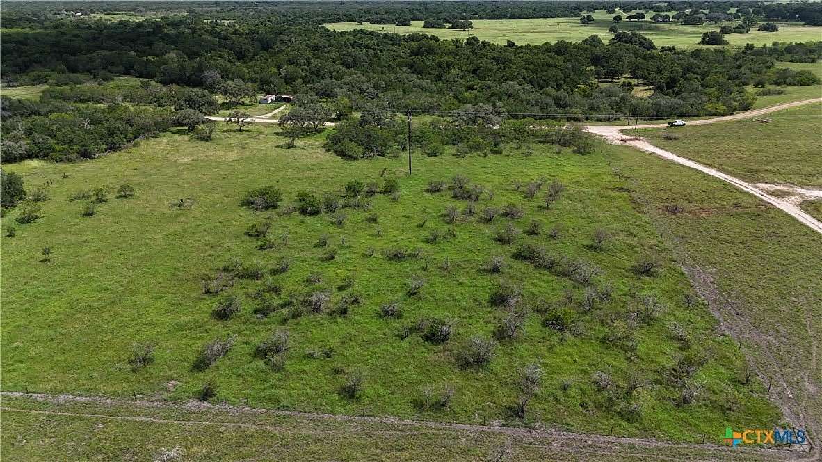 19.3 Acres of Recreational & Residential Land for Sale in Goliad, Texas