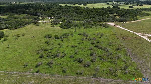 19.3 Acres of Recreational & Residential Land for Sale in Goliad, Texas