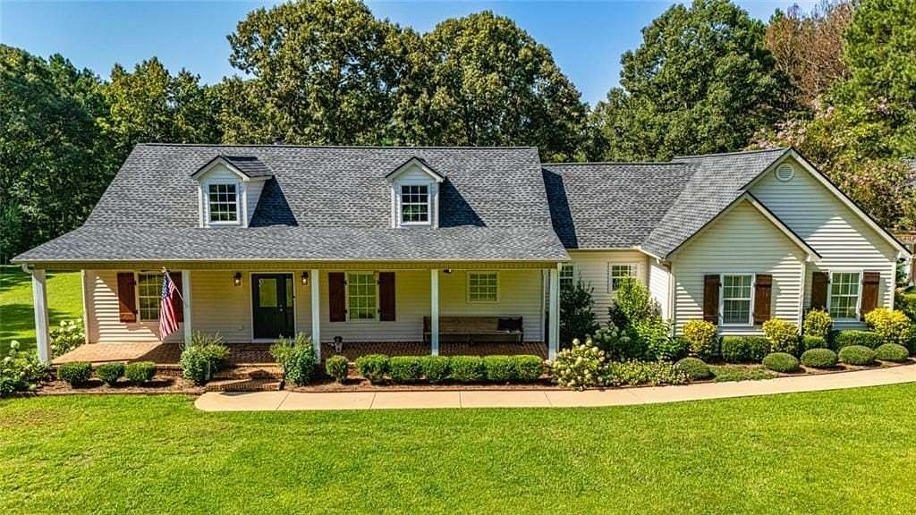 2.66 Acres of Land with Home for Sale in Barnesville, Georgia