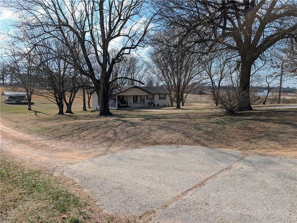 9.89 Acres of Improved Mixed-Use Land for Sale in Harrison, Arkansas