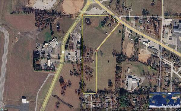 9.89 Acres of Improved Mixed-Use Land for Sale in Harrison, Arkansas