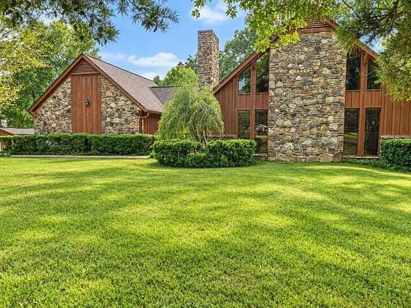 1.87 Acres of Land with Home for Sale in Tupelo, Mississippi