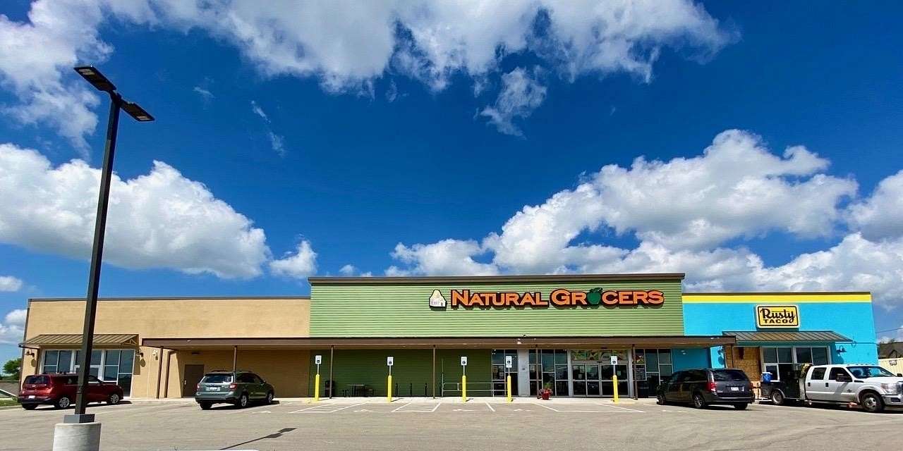 2.42 Acres of Commercial Land for Lease in Dubuque, Iowa