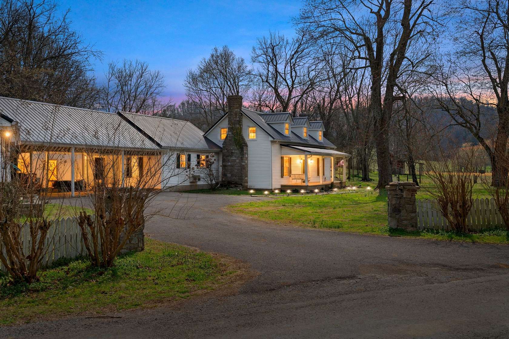 15 Acres of Land with Home for Sale in Bell Buckle, Tennessee