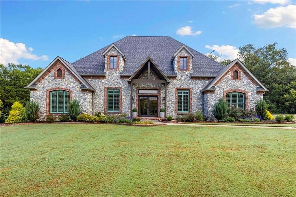 3.3 Acres of Land with Home for Sale in Fayetteville, Arkansas