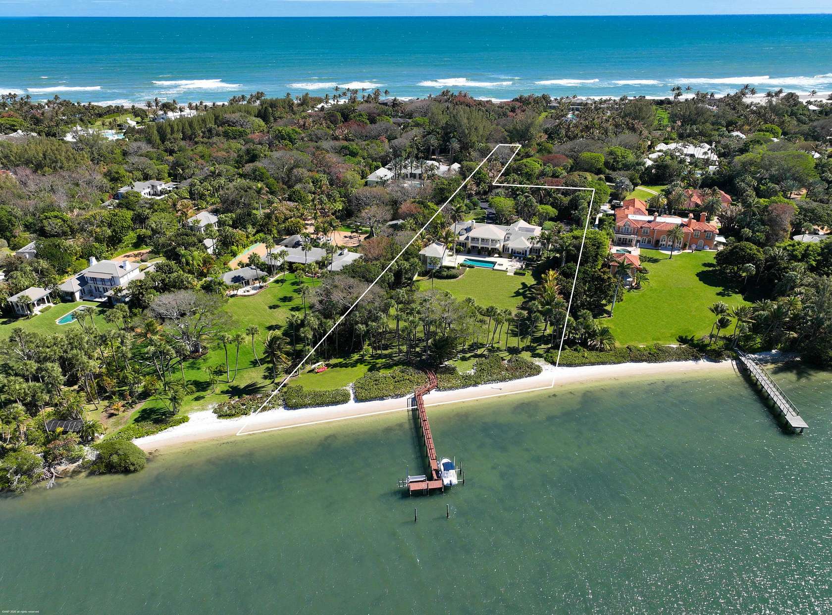 2.74 Acres of Land with Home for Sale in Jupiter Island, Florida