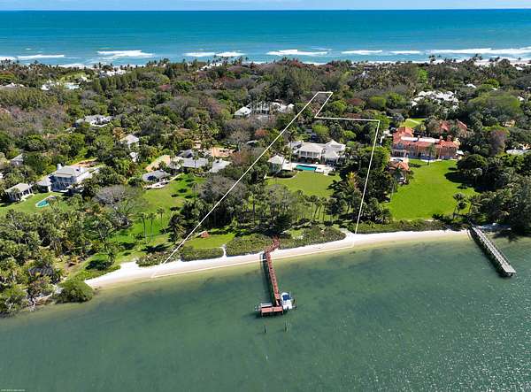 2.72 Acres of Land with Home for Sale in Jupiter Island, Florida