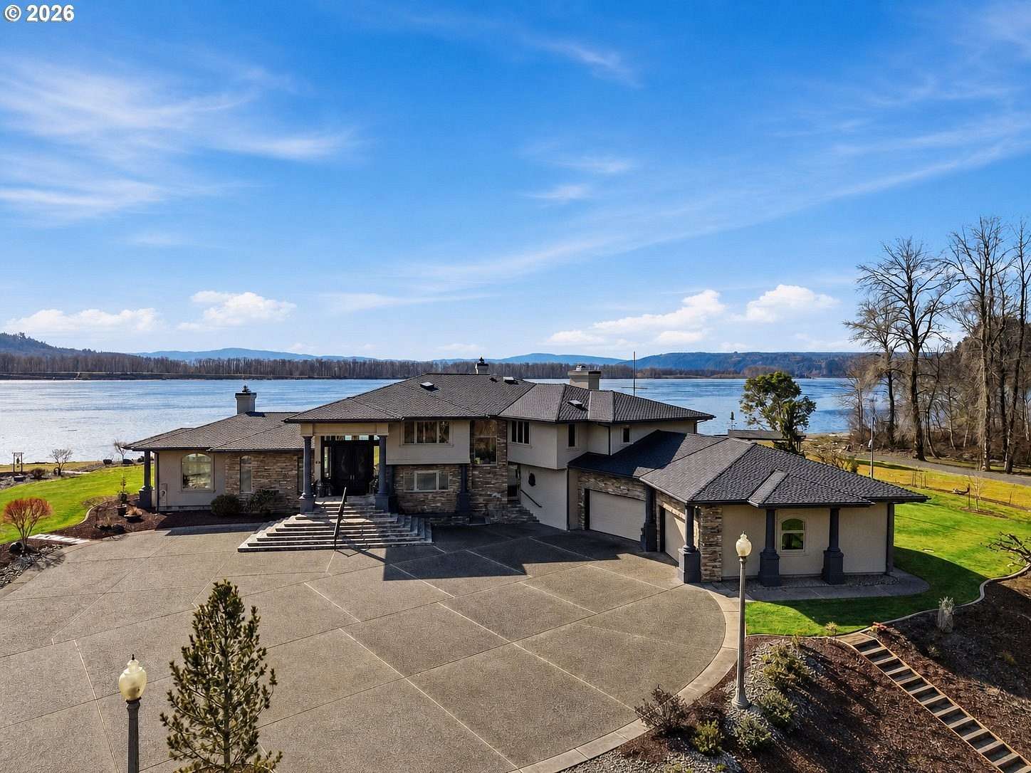 16.8 Acres of Recreational Land with Home for Sale in Longview, Washington