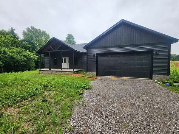 2.1 Acres of Land with Home for Sale in Crofton, Kentucky