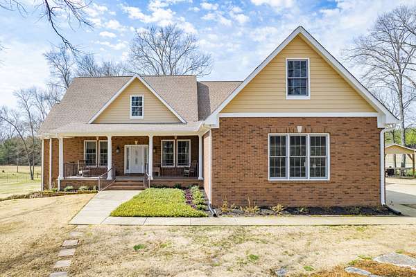 8 Acres of Land with Home for Sale in Columbia, Tennessee