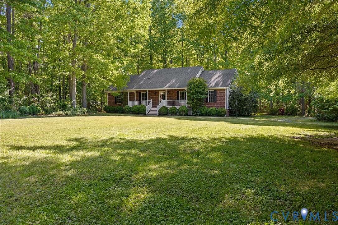 3 Acres of Land with Home for Sale in Amelia Court House, Virginia