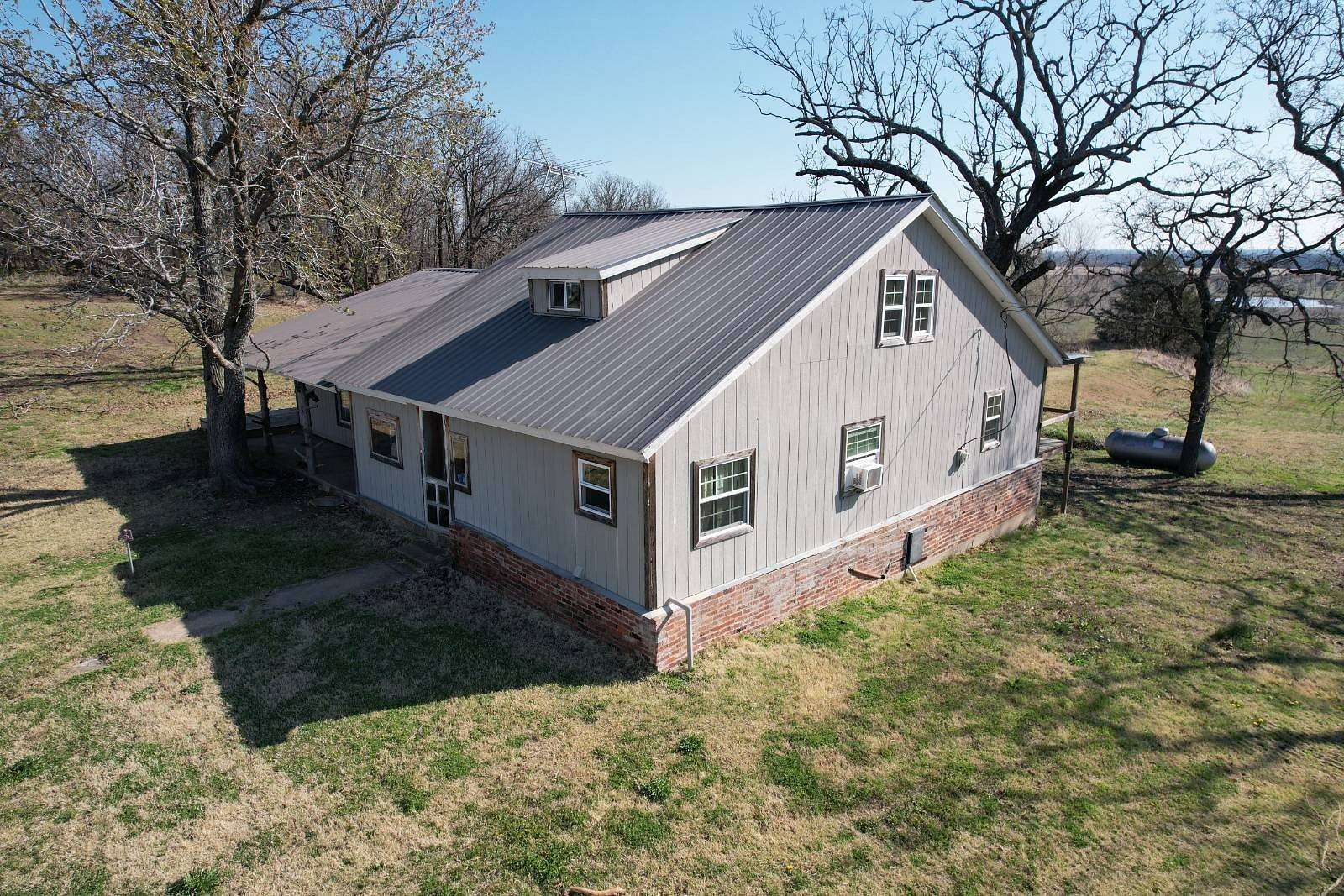 40 Acres of Land with Home for Sale in Vinita, Oklahoma