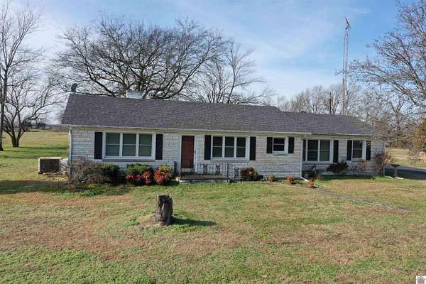 99 Acres of Land with Home for Auction in Sedalia, Kentucky