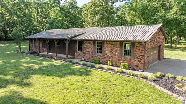 6 Acres of Land with Home for Sale in Murray, Kentucky