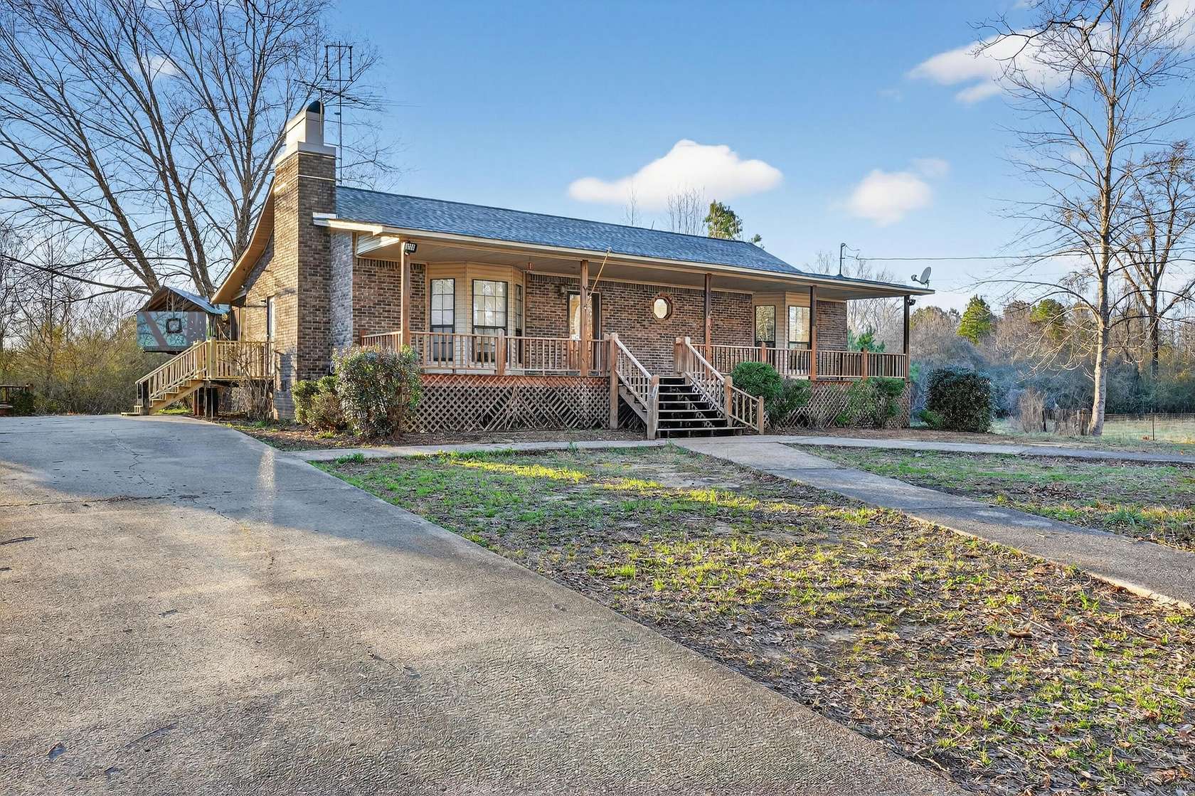 10 Acres of Land with Home for Sale in Jasper, Alabama