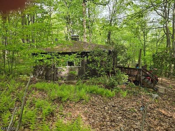 9.63 Acres of Land with Home for Sale in Blairstown Township, New Jersey