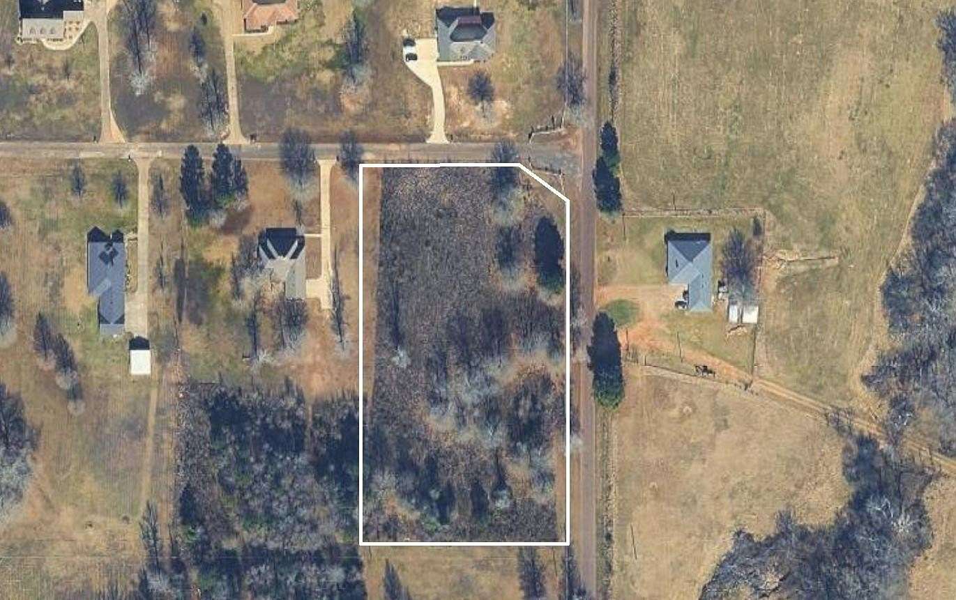 2.74 Acres of Residential Land for Sale in Hallsville, Texas