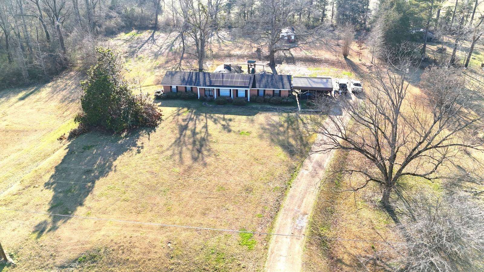 3.4 Acres of Land with Home for Sale in Vaiden, Mississippi