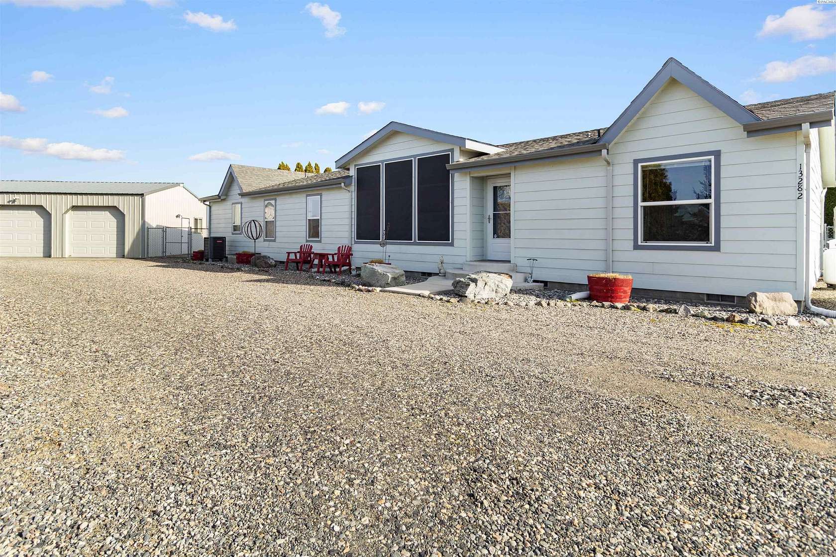 3.43 Acres of Land with Home for Sale in Benton City, Washington