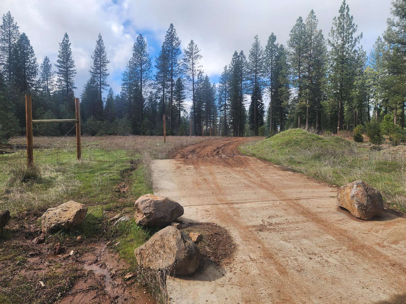 3.15 Acres of Residential Land for Sale in Shingletown, California