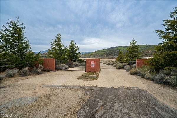 5 Acres of Residential Land for Sale in Gorman, California