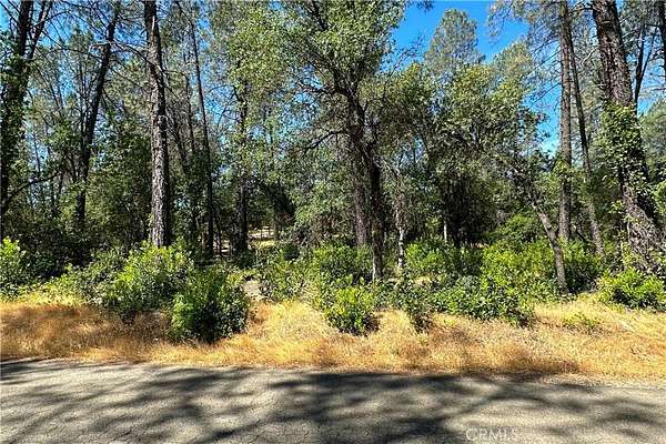 3 Acres of Residential Land for Sale in Redding, California