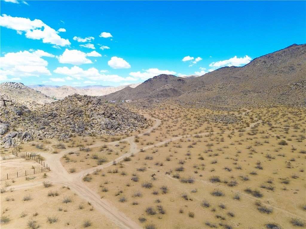 5 Acres of Residential Land for Sale in Apple Valley, California