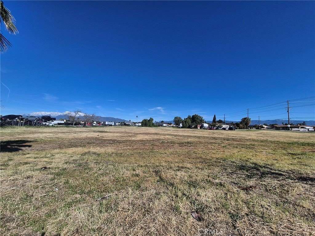 2.3 Acres of Residential Land for Sale in Bloomington, California