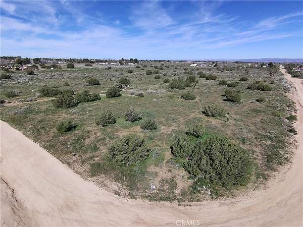 8.29 Acres of Residential Land for Sale in Phelan, California